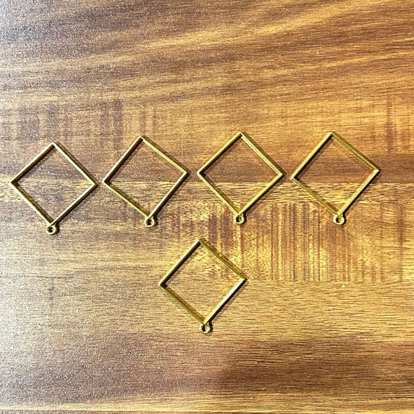 Square Bezel Gold