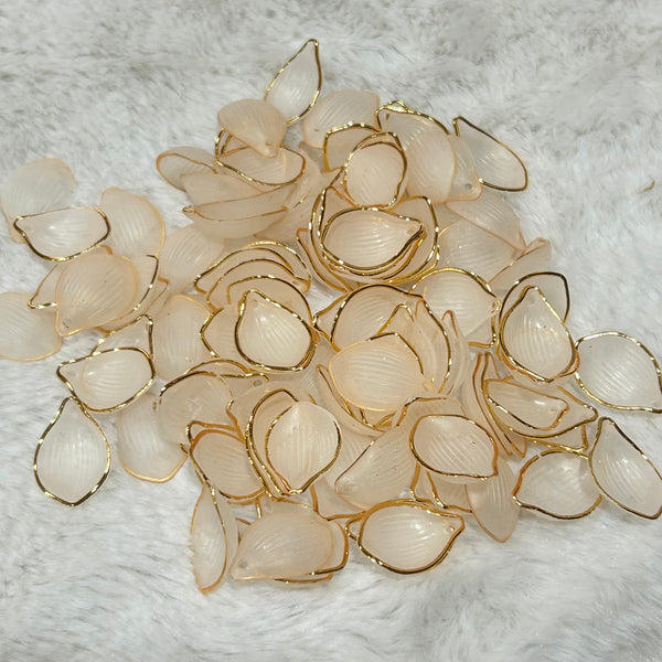 Petals for Decoration - Pastel White