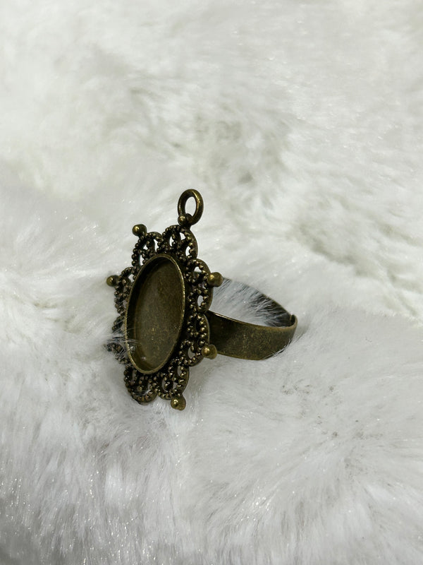 Bezel Ring Antique