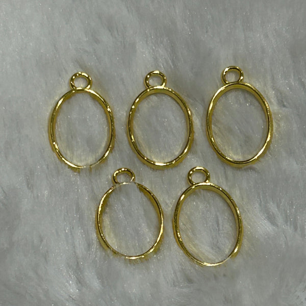 Oval Bezel - Gold