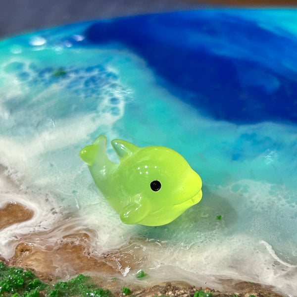 Dolphin Miniature - Green