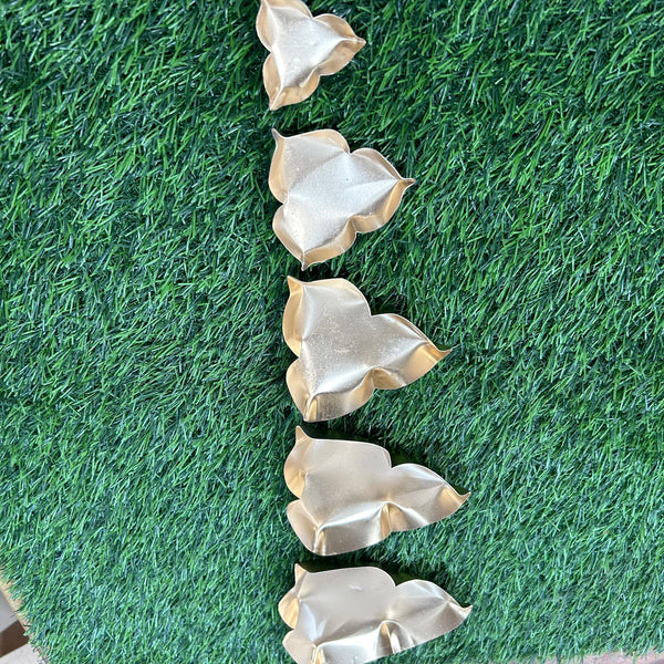 Urli 6.5Inch triangle