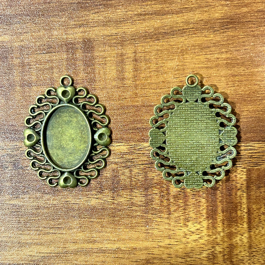 Antique Bezel A10