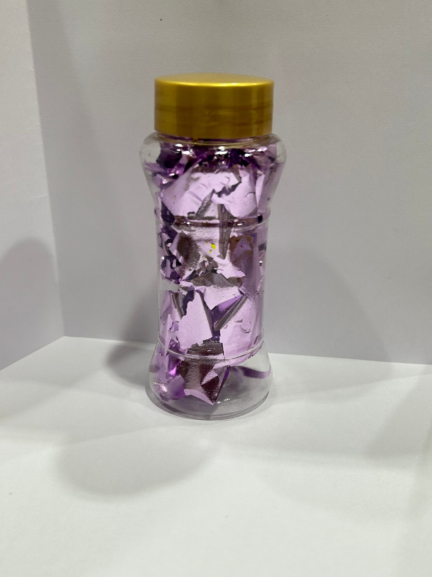Coloured flakes